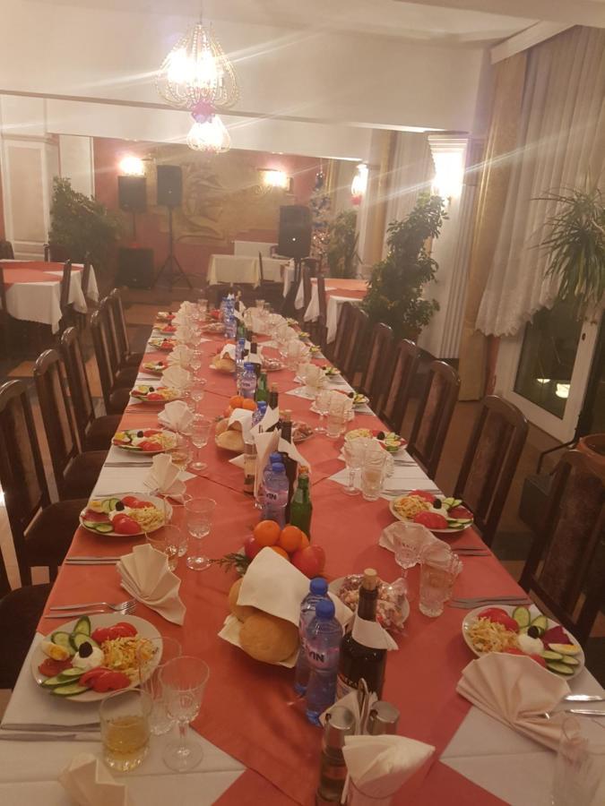 Paradise Hotel Madzharovo Eksteriør bilde