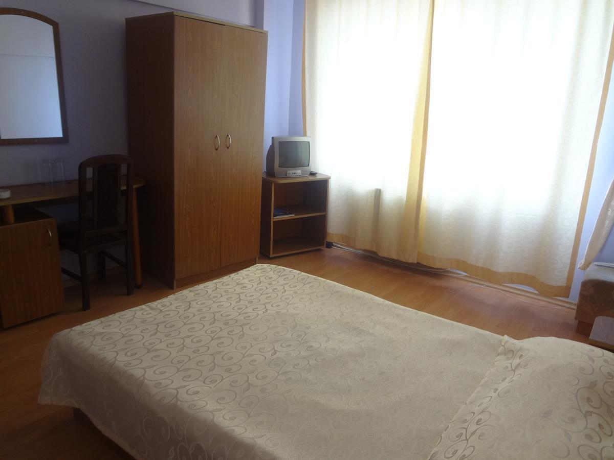 Paradise Hotel Madzharovo Eksteriør bilde