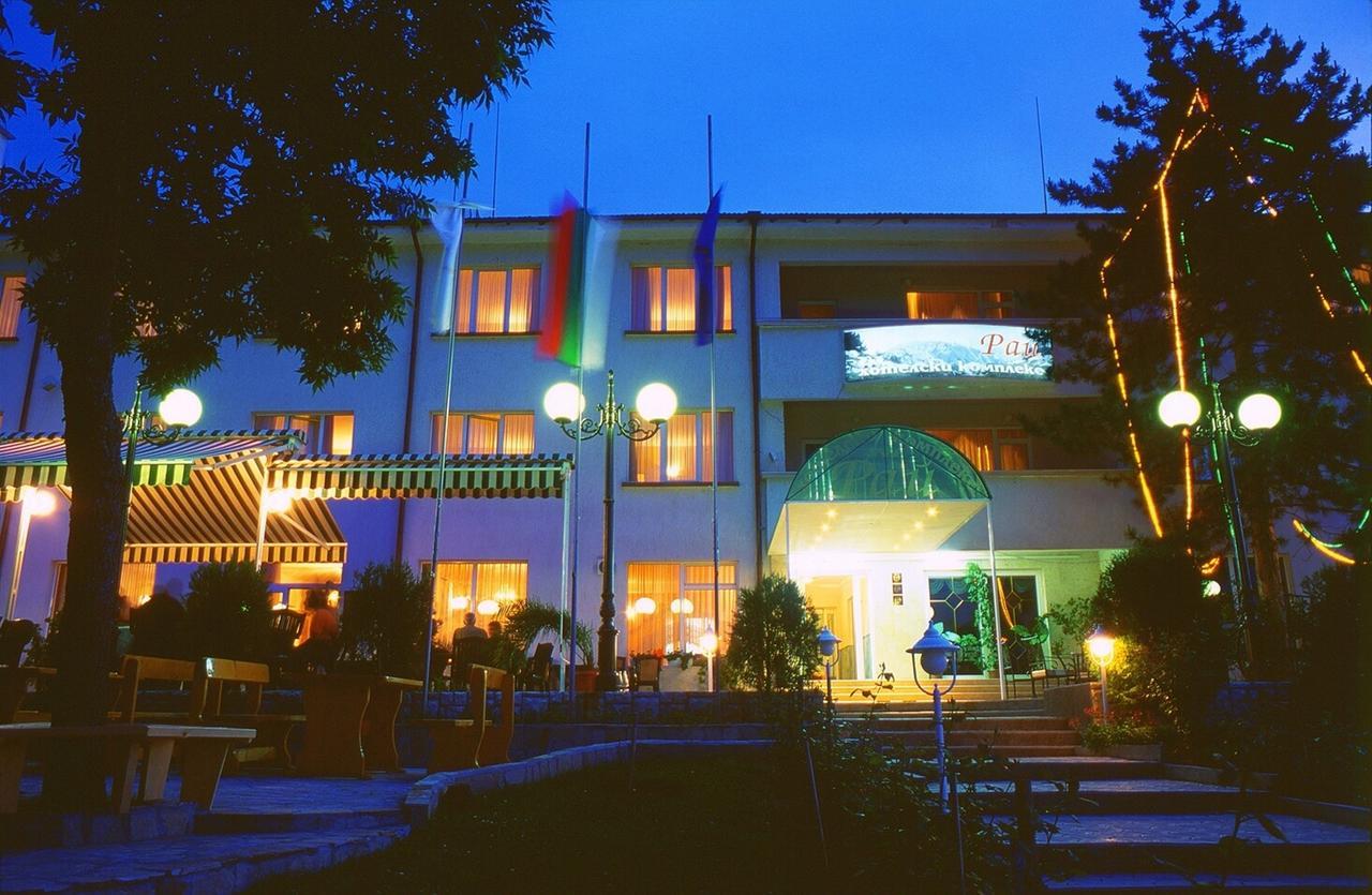 Paradise Hotel Madzharovo Eksteriør bilde