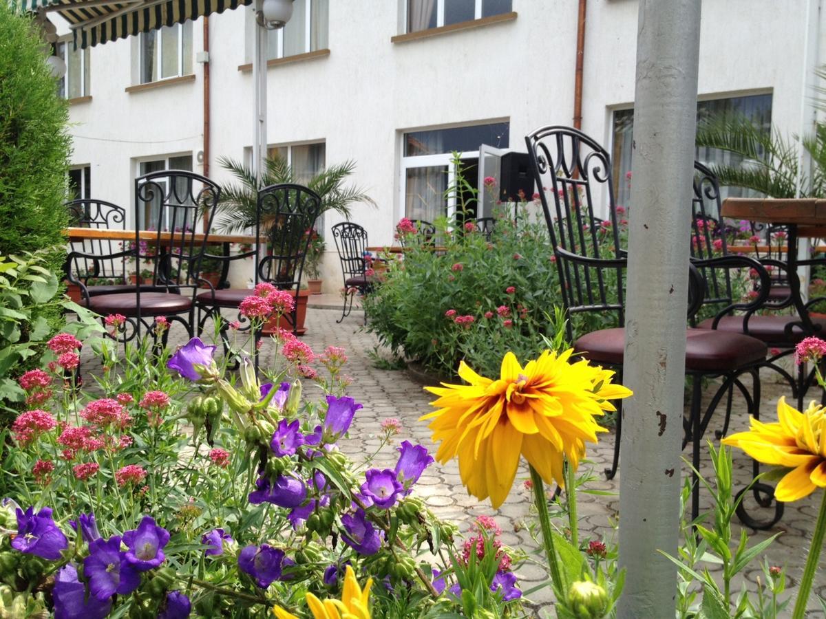 Paradise Hotel Madzharovo Eksteriør bilde